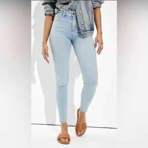 AE Next Level High Waisted Jeggings - Size 2 Short